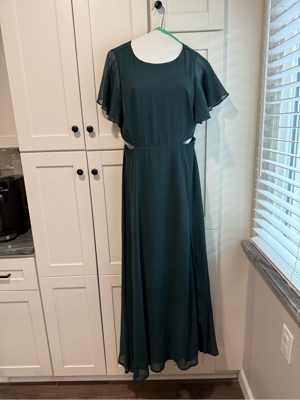 Elegant Forest Green Flutter Sleeve Maxi Dress with High Left Leg Slit